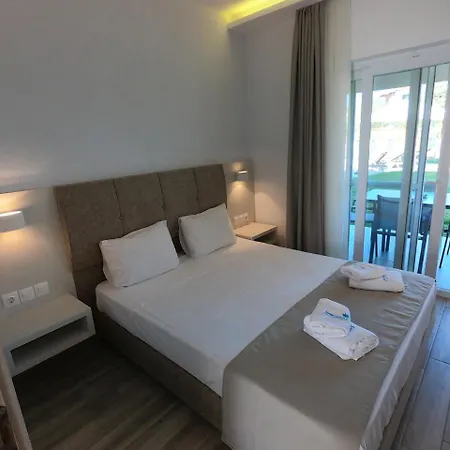 Finikas Garden Beach Resort Nikiti Exterior foto
