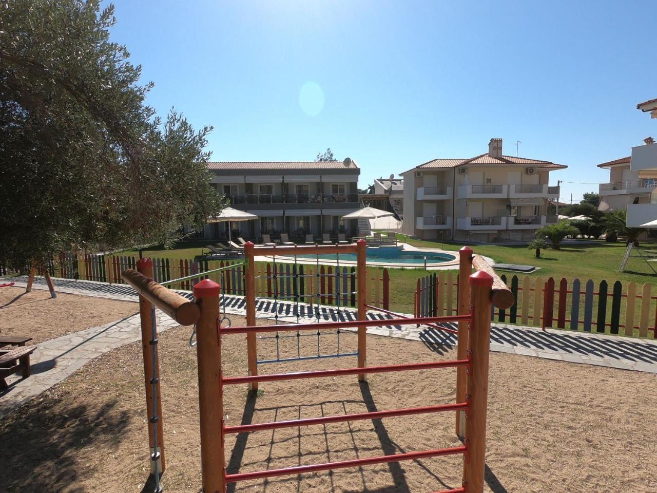 Finikas Garden * Nikiti (Sithonia)