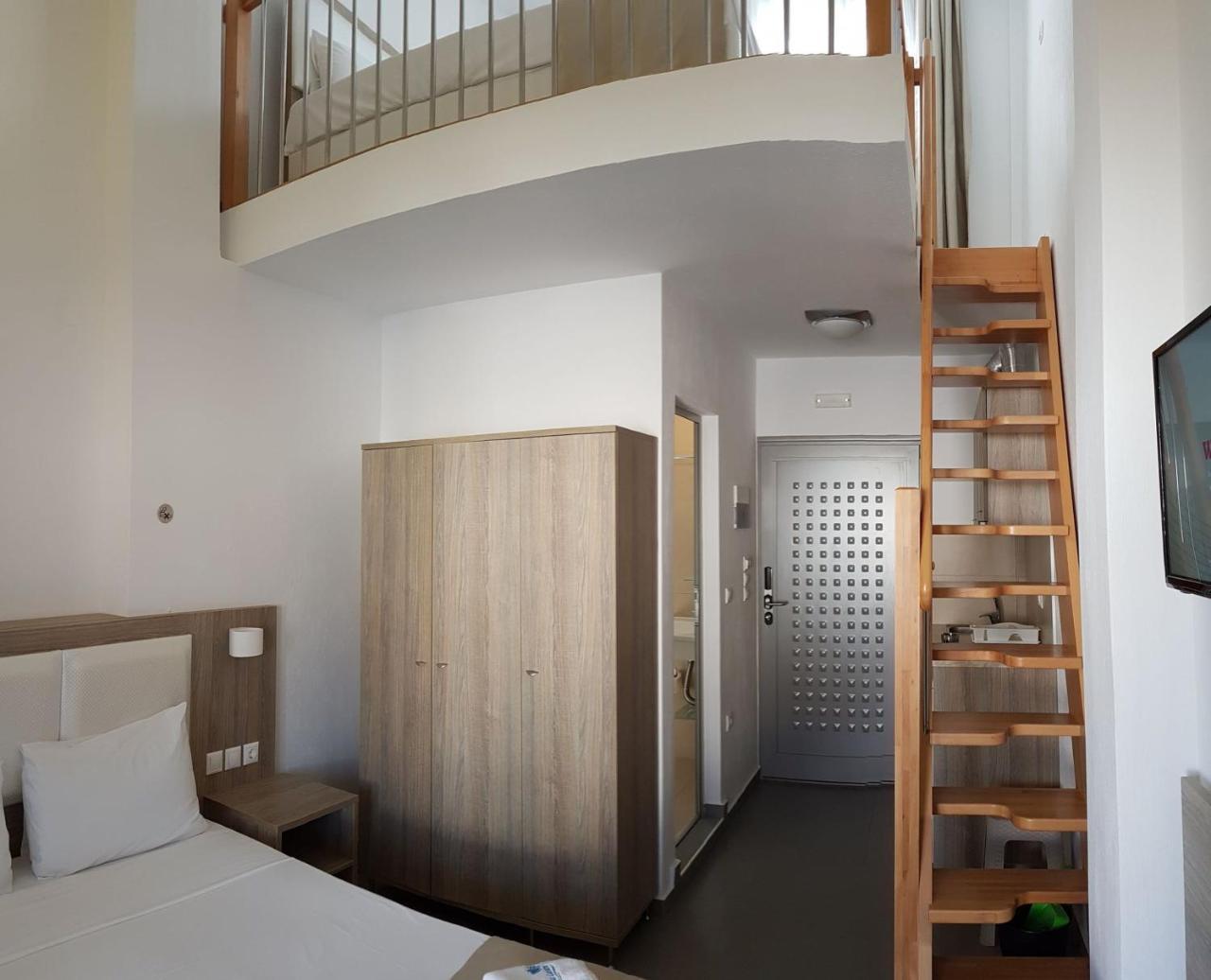 Finikas Garden Apartment *