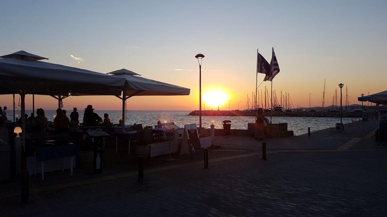 Finikas Garden *